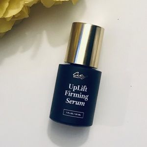 NWT City Beauty UpLift Firming Serum
SKIN-LIFTING TREATMENT
